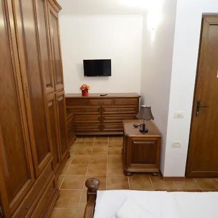 Vila Calypso Homestay *